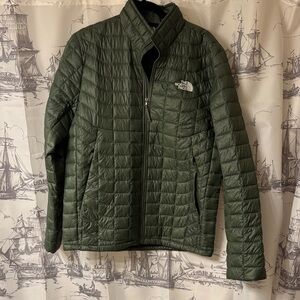 The North Face Men's thermoball eco Olive Puffer Jacket size medium